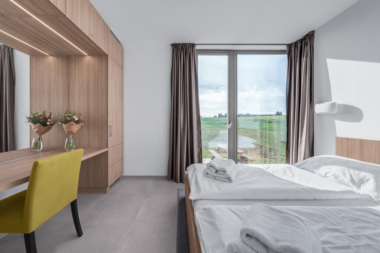 Apartmany Hradecek Mladé Buky Exterior photo